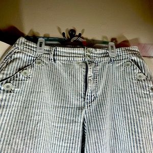 Women’s Cato gaucho style capri jeans